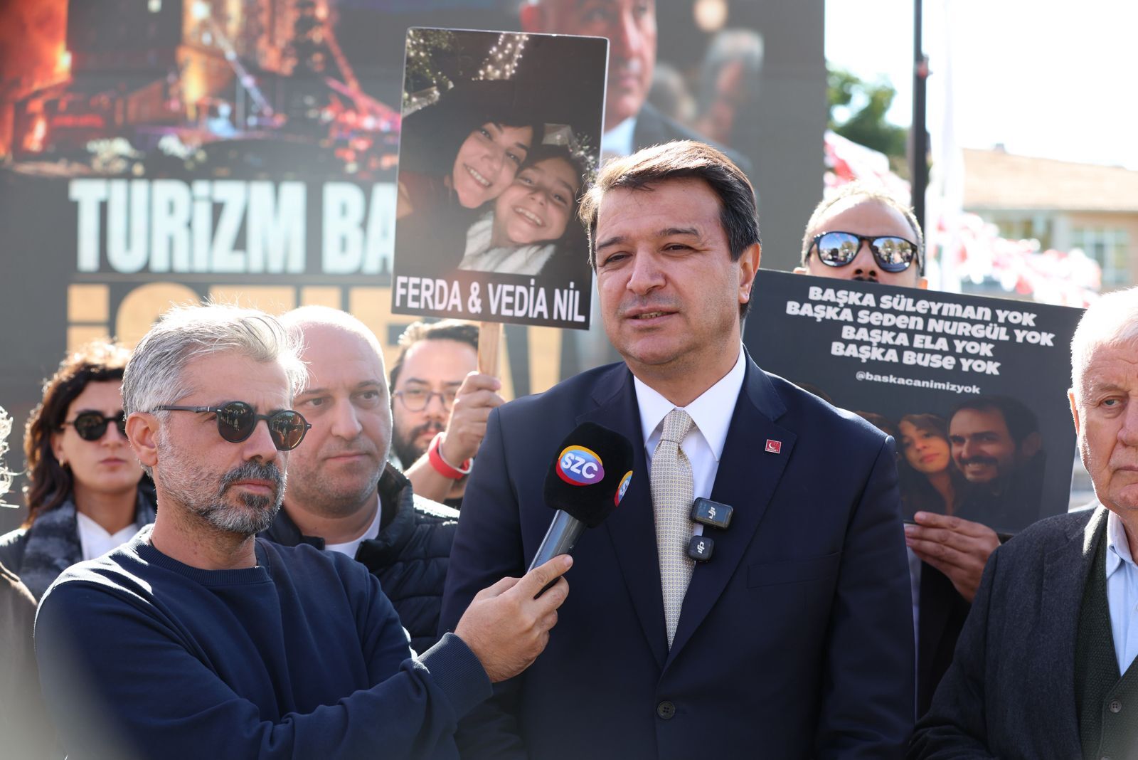 POLİTİKA